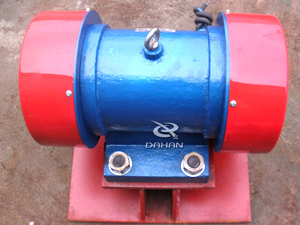 �}(c��ng)�����(d��ng)��