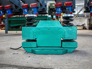 늴ł}(c��ng)�����(d��ng)���İ��bע�����(xi��ng)����Щ